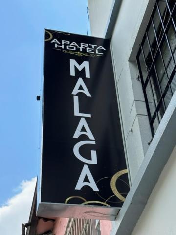 Apartahotel Malaga Medellín Exterior foto